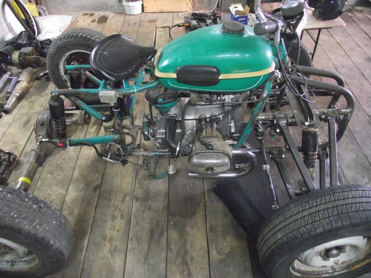 Мотоцикл Урал мотовездеход трицикл