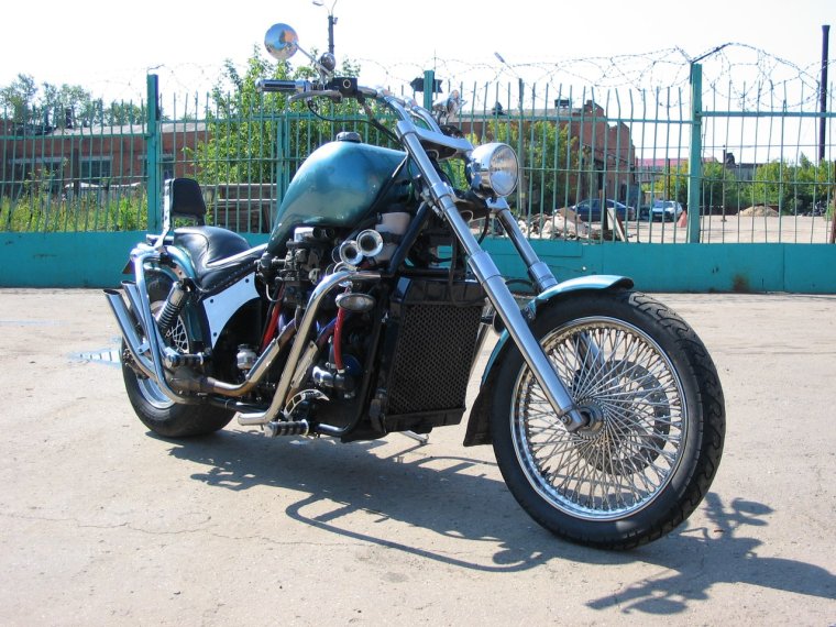 Мотоцикл Урал с двигателем от ВАЗ 2108