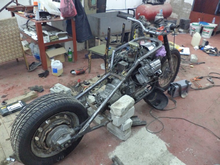 Мотоцикл с двигателем ЗАЗ 968