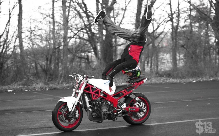 Stuntriding Honda CR
