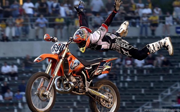 Стант на мотоцикле