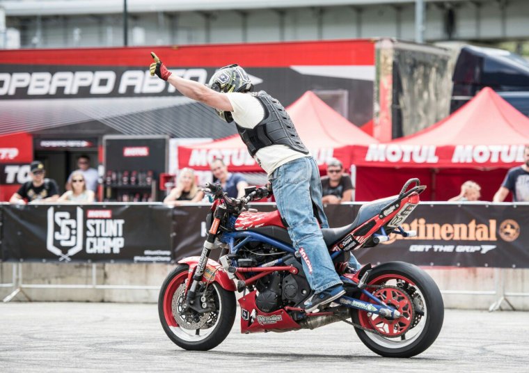 Гарри ротл стантрайдинг