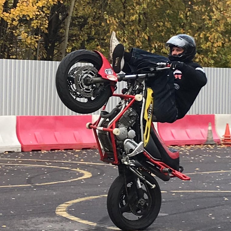 Стант на китайском мотоцикле