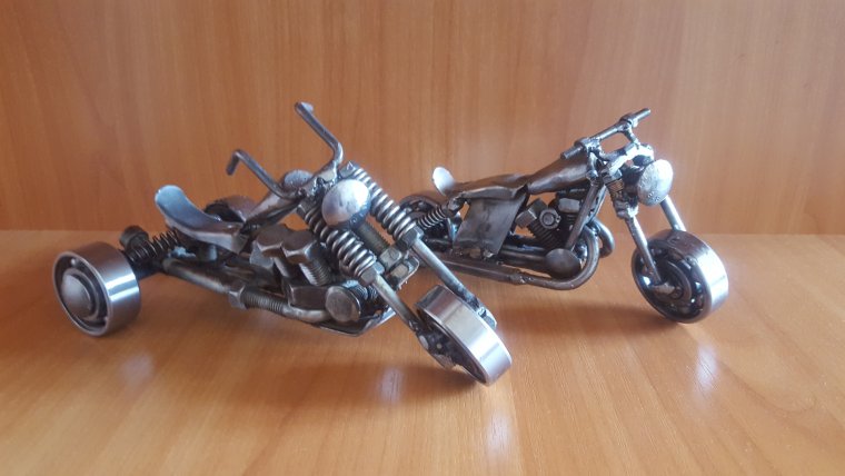Мотоцикл из болтов и гаек