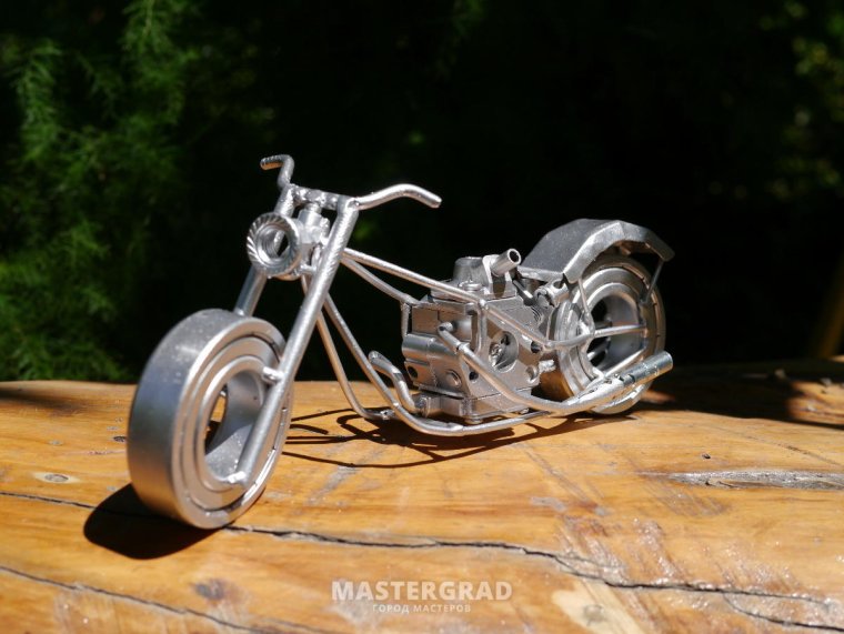 Игрушечный мотоцикл своими руками
