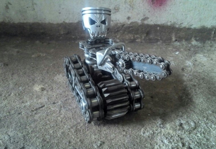 Мотоцикл из металла