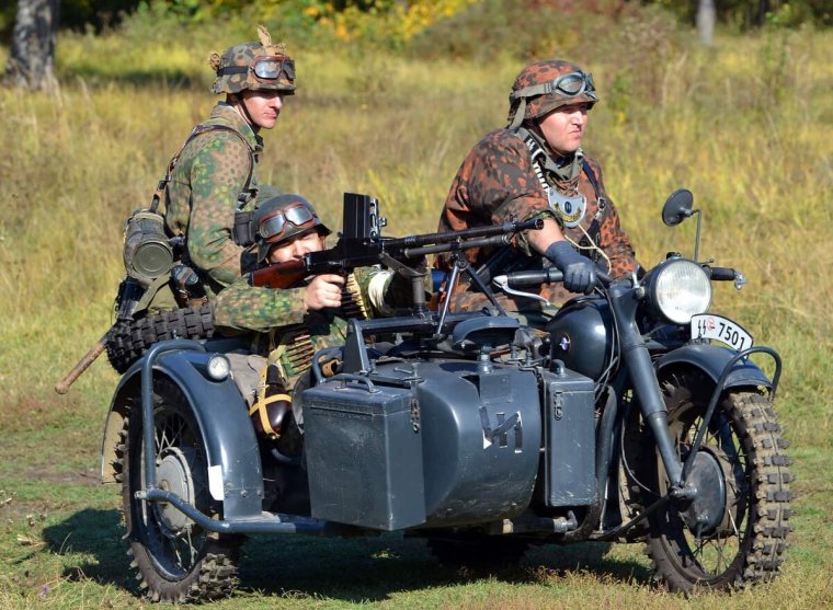 Мотоцикл Урал армейский