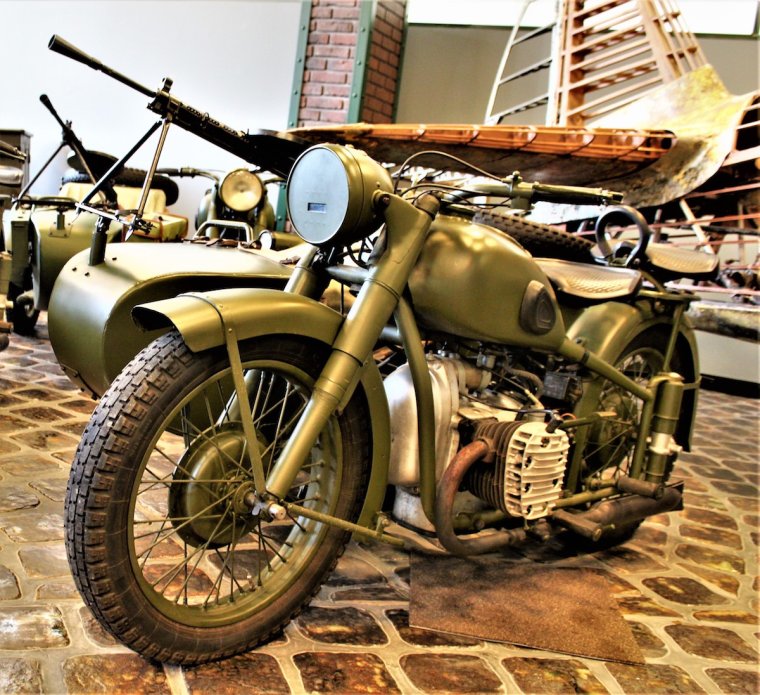 Военный мотоцикл Урал м72