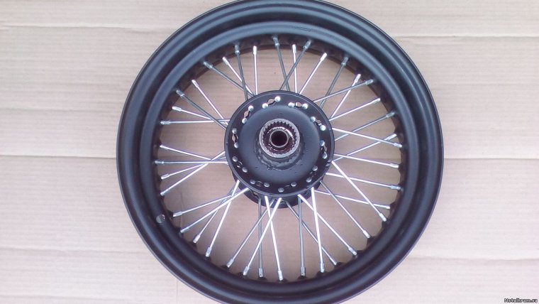 На мото Урале задние колесо с слицыми в мг350