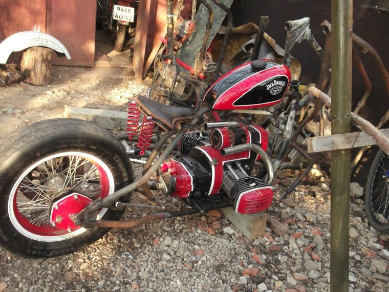 Красный Урал Днепр кастом