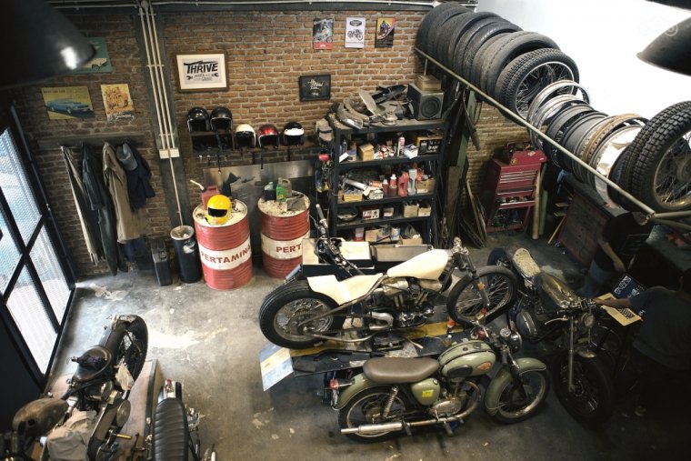 Мотомастерская в Америке