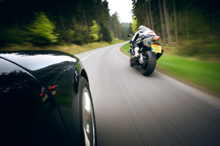 Мотоцикл Мерседес АМГ