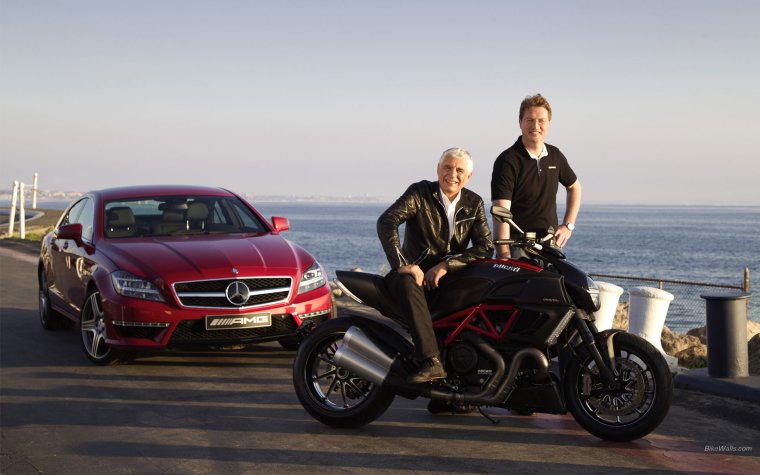 Байкерши стрит Глайд Харлей Дэвидсон