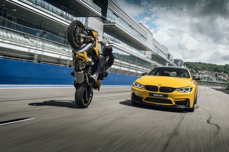 Мотоцикл море закат