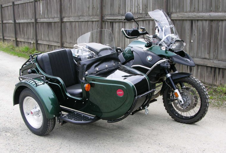 Мотоцикл с коляской Sidecar