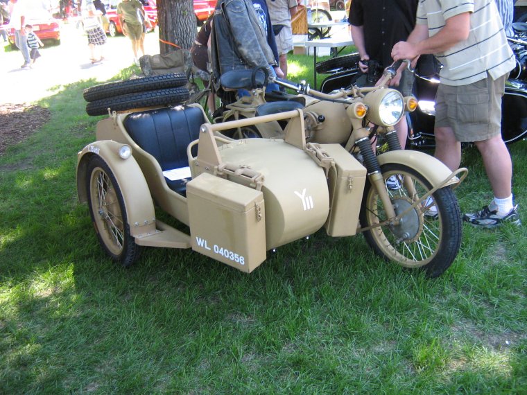 Старинные мотоциклы с люлькой