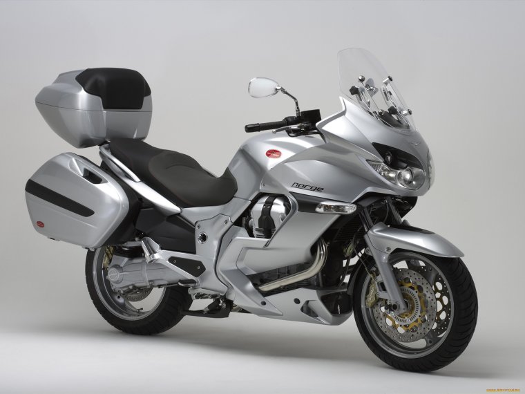 Мотоцикл Гранд Туризмо