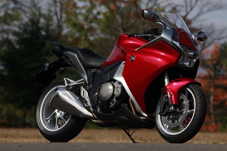 Дукати Гранд Туризмо