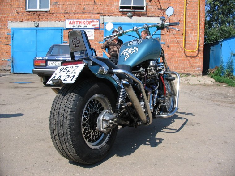 Мотоцикл Урал с двигателем от ВАЗ