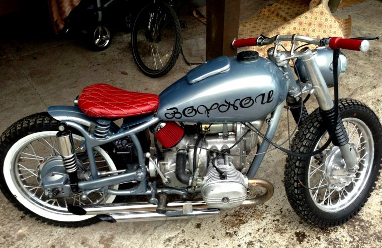 Тюнингованный Урал мотоцикл