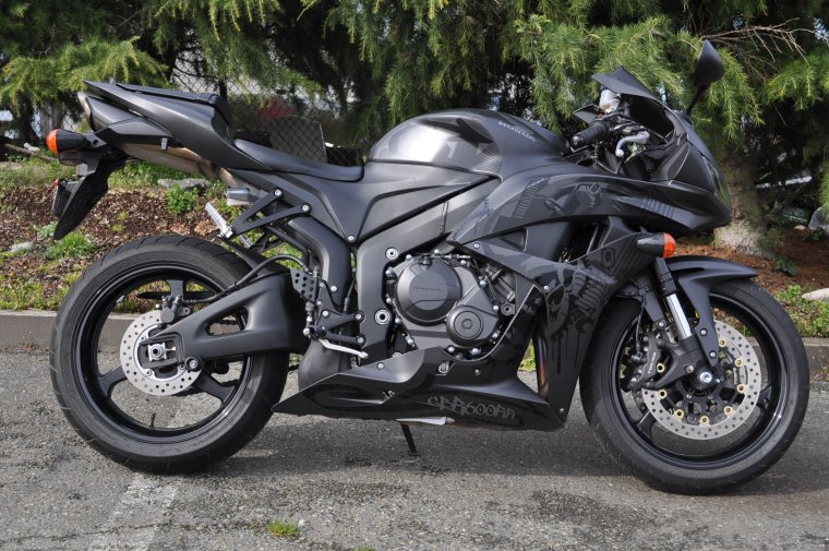 Honda cbr600rr черный