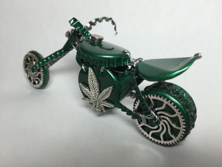 Мотоцикл из проволоки