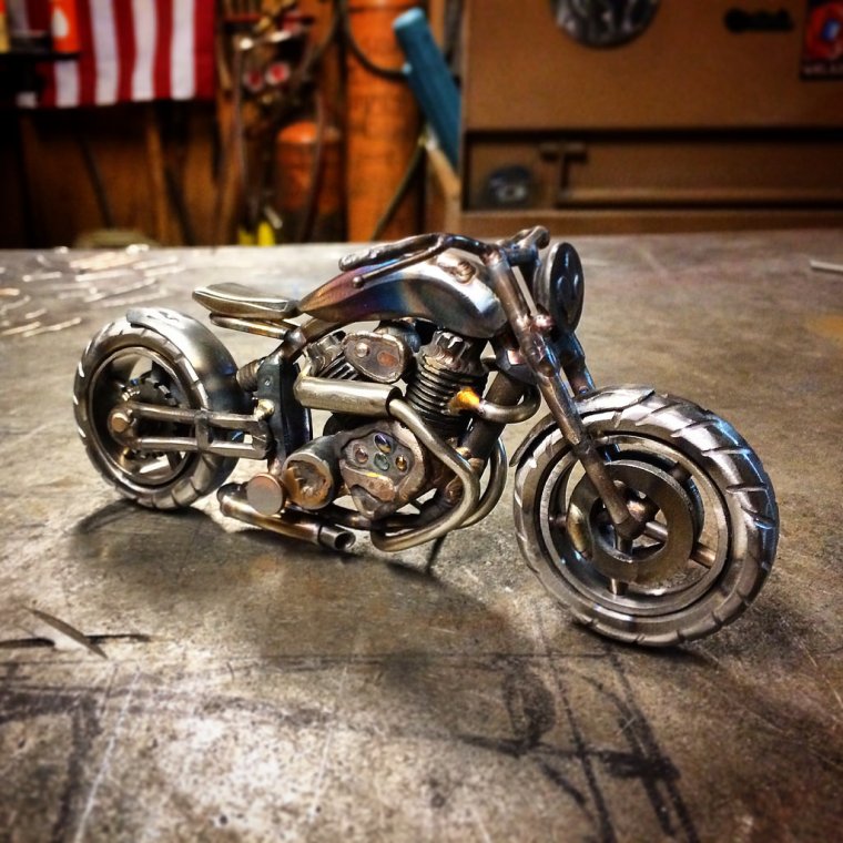 Мотоцикл из запчастей