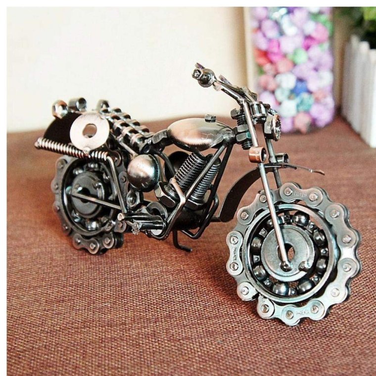 Модель мотоцикла из металла