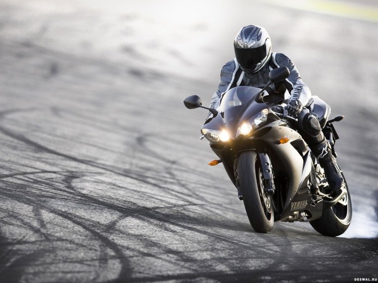 Ямаха р1 скорость