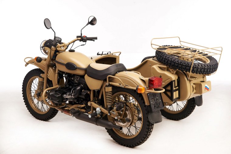 Мотоцикл Урал коричневый