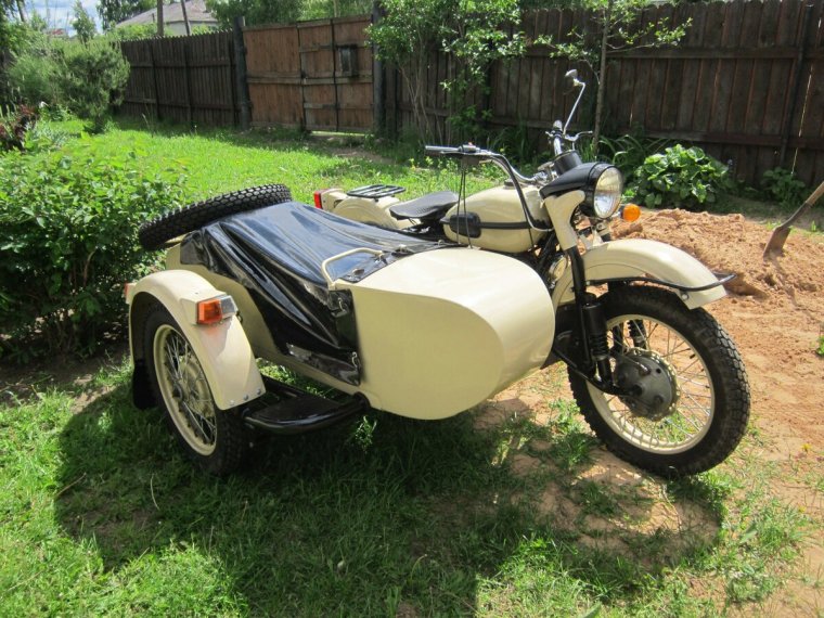 Мотоцикл Урал турист 2wd