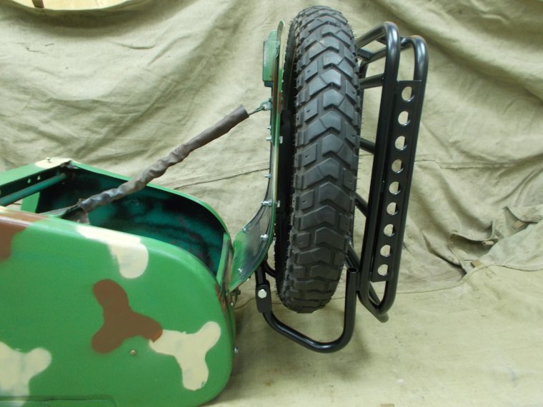 Крепление канистры Урал Днепр