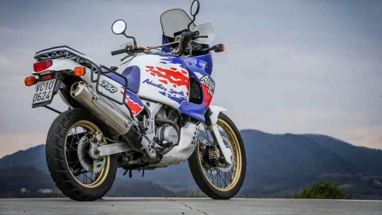 Полноприводный мотоцикл БМВ