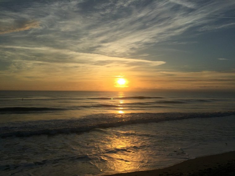 Восход солнца на море Алания фото