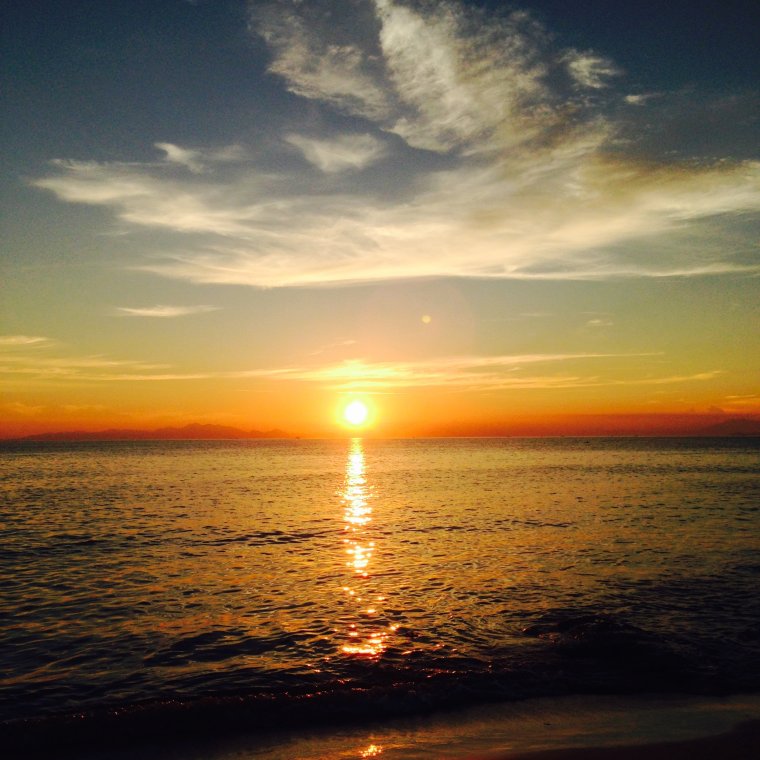 Море закат волны