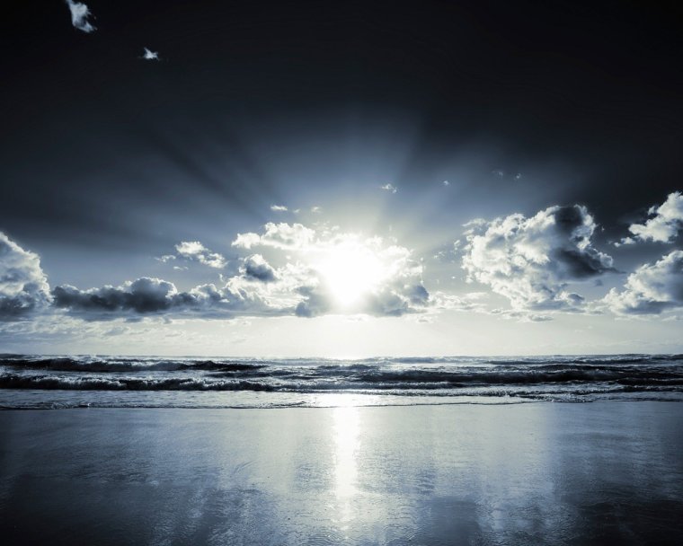 Девушка на закате