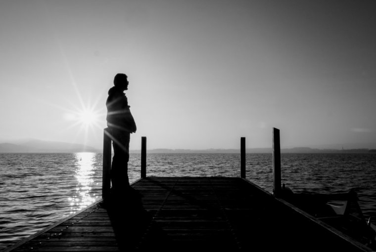 Черно белый закат