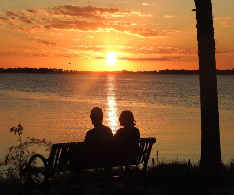 Семья любовь закат