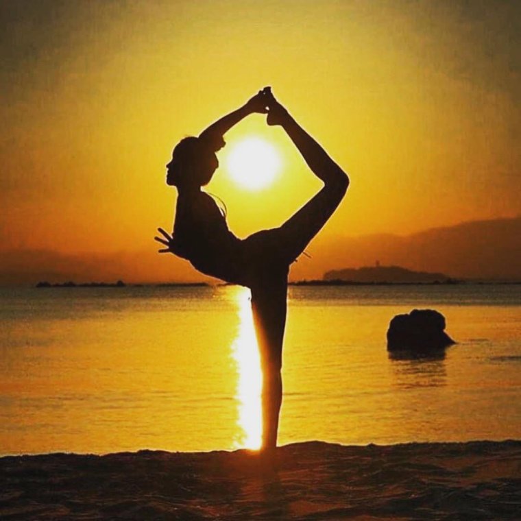 Йога на закате