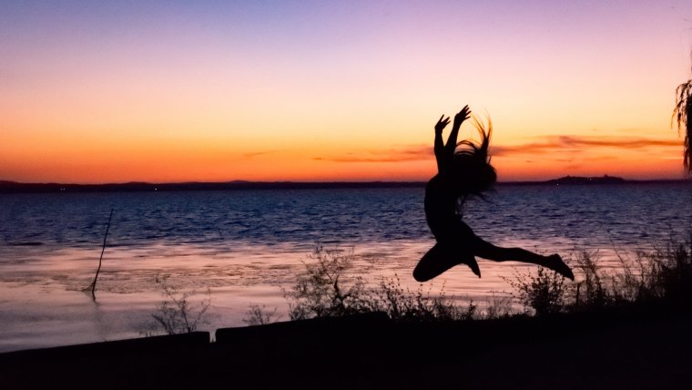 Шпагат на закате