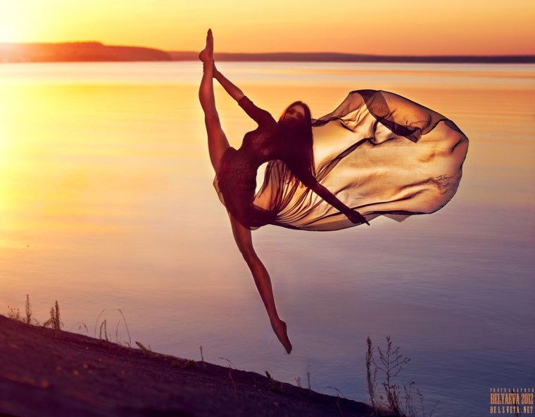 Шпагат в воздухе