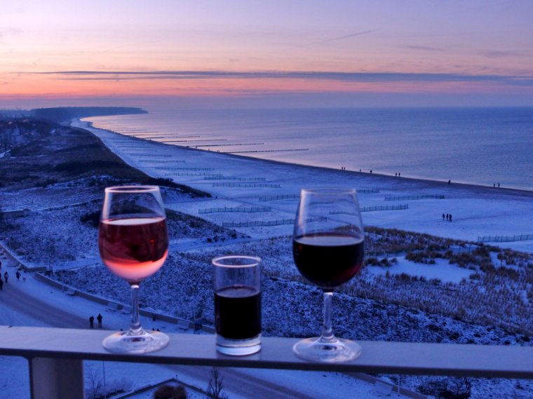 Море вино закат