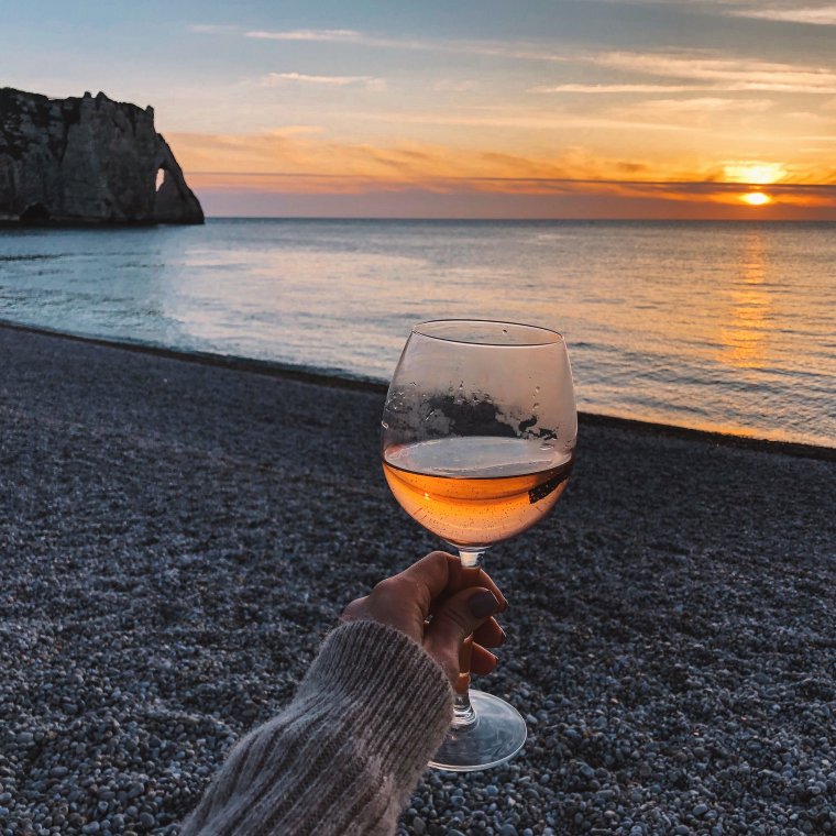 Море вино закат предложения