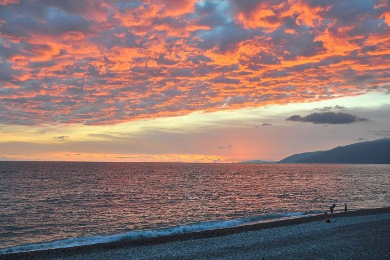 Абхазия море Цандрипш закат