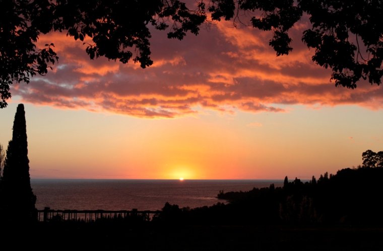 Рассвет в Гагре