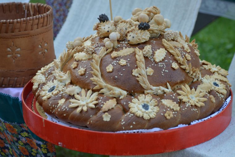 Декорирование праздничного хлеба