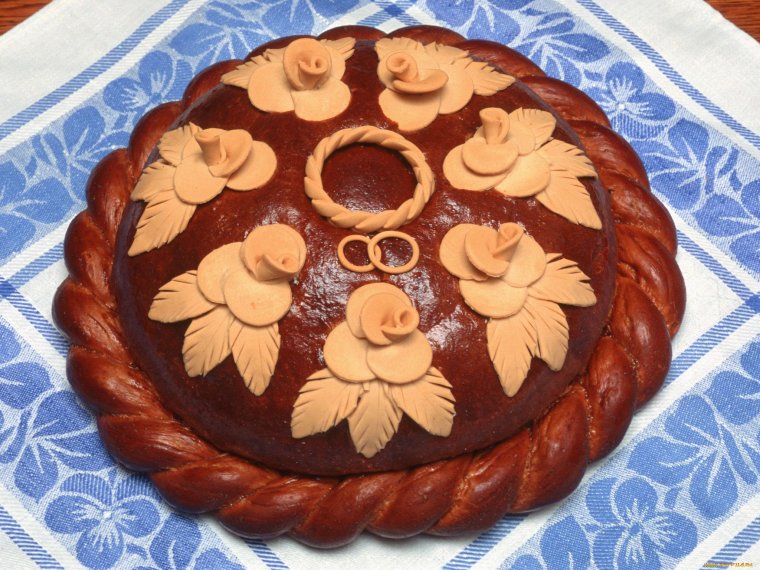 Украшение свадебного каравая