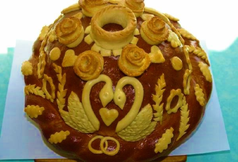 Каравай из подручных материалов