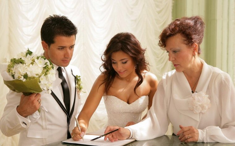 Формальный брак