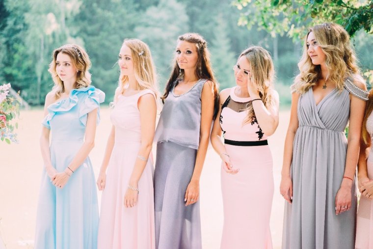 Образ подружки на свадьбу